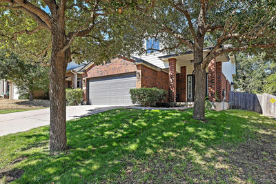612 Fort Thomas Pl — photo 2