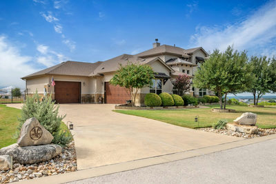 2220 Quarry Loop — photo 2