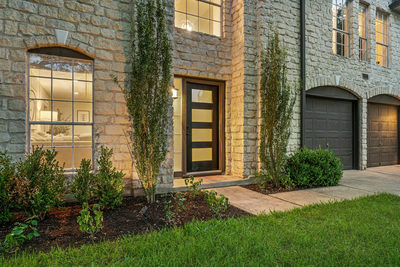 2311 N Shields Dr — photo 2