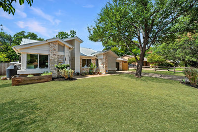 4001 Burr Oak Ln — photo 2