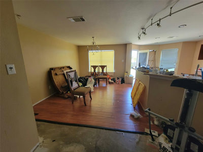 407 Saul St — photo 3