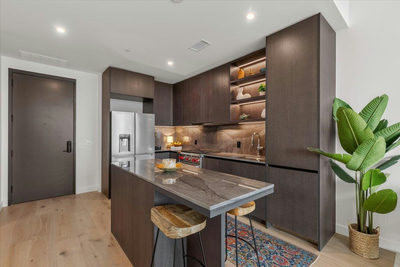 610 Davis St #1909 — photo 2