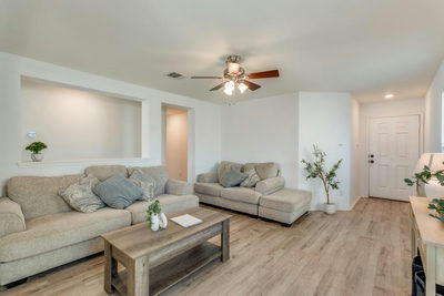 13521 Abigail Adams St — photo 4
