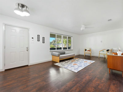 5607 Berkman Dr — photo 5