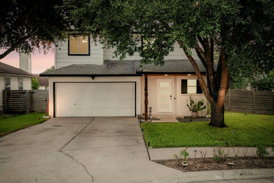 14901 Chamberlain Ct — photo 2