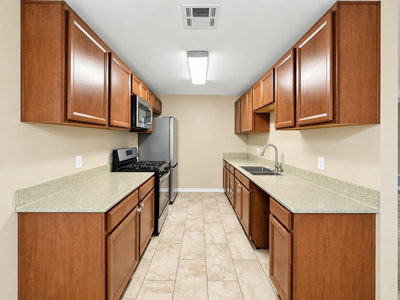 2518 Dovemeadow Dr — photo 3