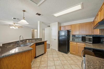 1406 Pigeon View St — photo 3