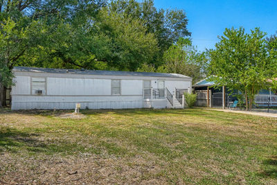 208 Circle Dr — photo 2