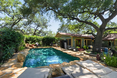 221 Park Ln — photo 2