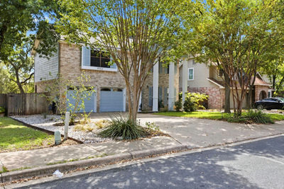 8103 Doe Meadow Dr — photo 3