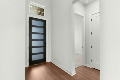 1032 Stonehill Dr — photo 2