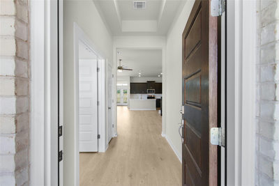 1100 Stonehill Dr — photo 3