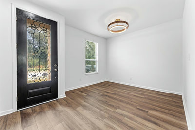 5624 San Michele St — photo 3