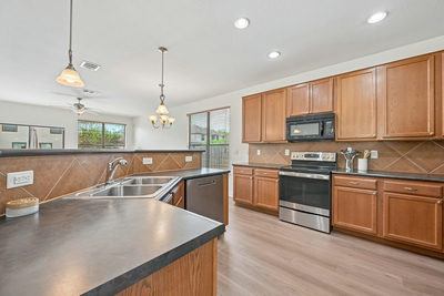 344 Matthews Ln — photo 3