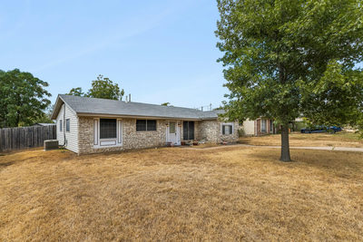 6904 Miranda Dr — photo 3