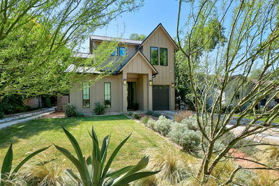 5317 McCandless St — photo 2