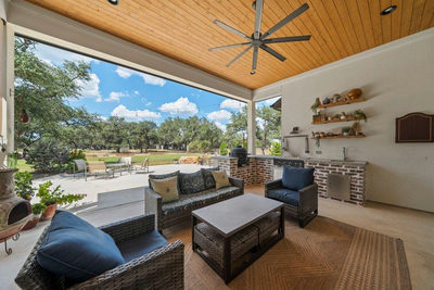 224 Berrywood Ln — photo 2