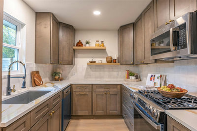 6816 Hanover Ln — photo 2