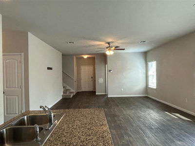 3501 Blazeby Dr — photo 4