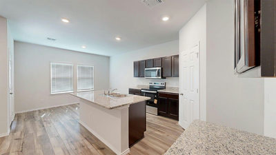 583 Hector Loop — photo 4