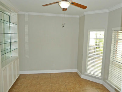 2910 S PHOENIX Cv — photo 3