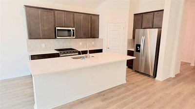 212 Divisadero Dr — photo 2