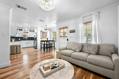 3503 Robinson Ave — photo 2