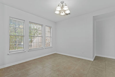 551 Whispering Hollow Dr — photo 4