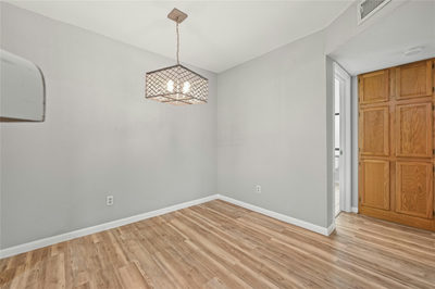 2450 Wickersham Ln #1402 — photo 4