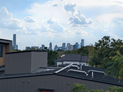 2204 E 13th St #B — photo 3