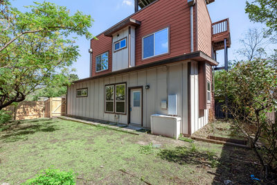 2204 E 13th St #B — photo 5