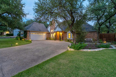 129 CREST VIEW Dr — photo 3