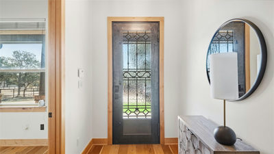 5910 Hudson Bend Rd — photo 2