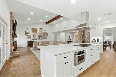 308 Ashwood Ln — photo 2