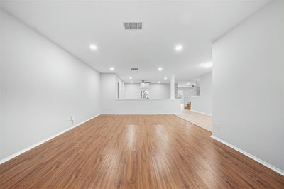 2423 Lavendale Ct — photo 4