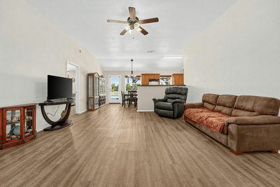 823 Ruby Ct — photo 3