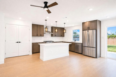 6706 Cruz St — photo 3