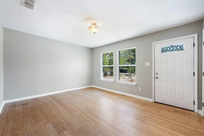1304 Lily Ter — photo 3