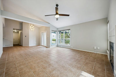 1208 Glen Summer Cv — photo 4