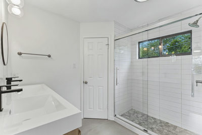 8302 Bradford Edward Cv #B — photo 4