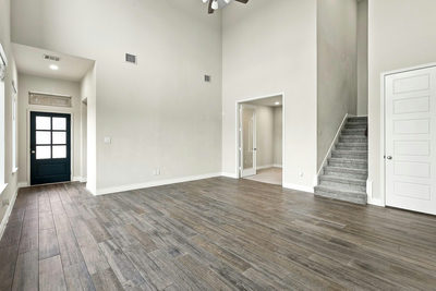 224 Rosebush Dr — photo 4
