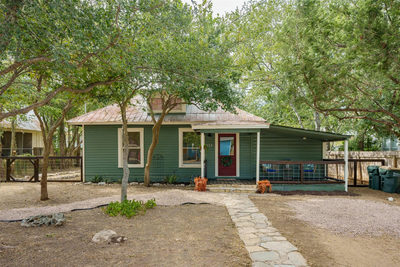 524 Lindsey St — photo 2