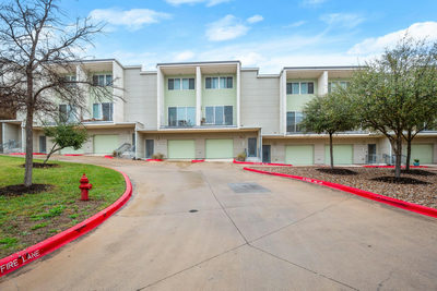 604 N Bluff Dr #235 — photo 2