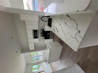 710 Bland St — photo 3