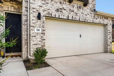 174 Shackleton Dr — photo 2