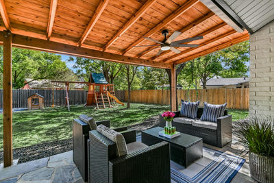 1700 Colony Creek Dr — photo 3