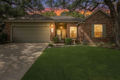8104 Isaac Pryor Dr — photo 2