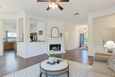 8104 Isaac Pryor Dr — photo 4