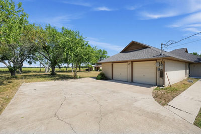 1419 W San Antonio St — photo 3