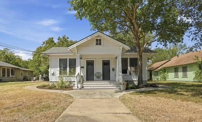 919 W Prairie Lea St — photo 2